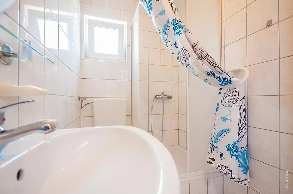 Ultima Apartments Povljana