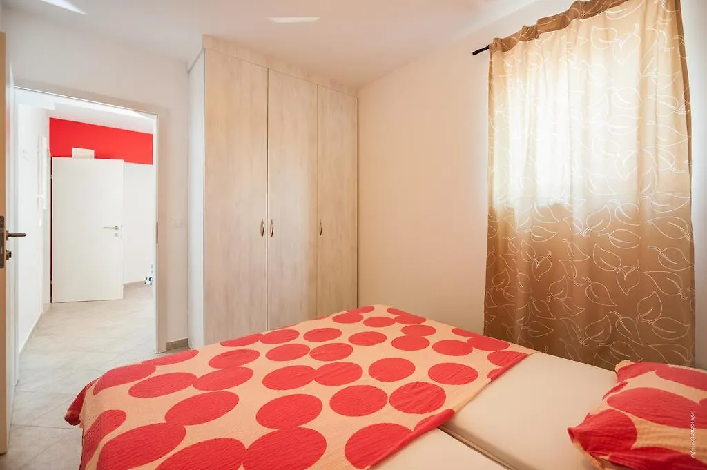 Ultima Apartments Povljana 0*,  Croatia