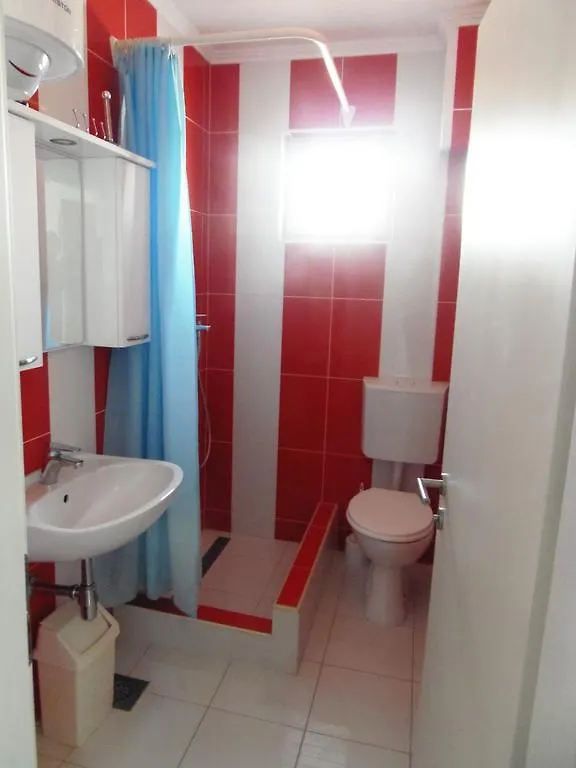 Ultima Apartments Povljana