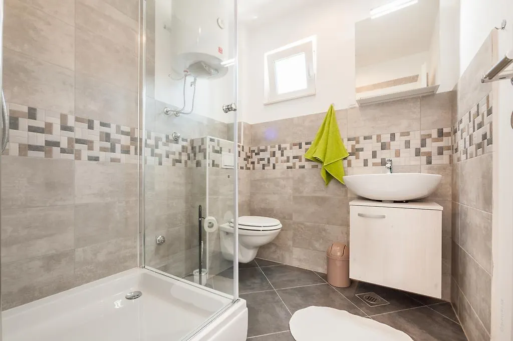 Ultima Apartments Povljana