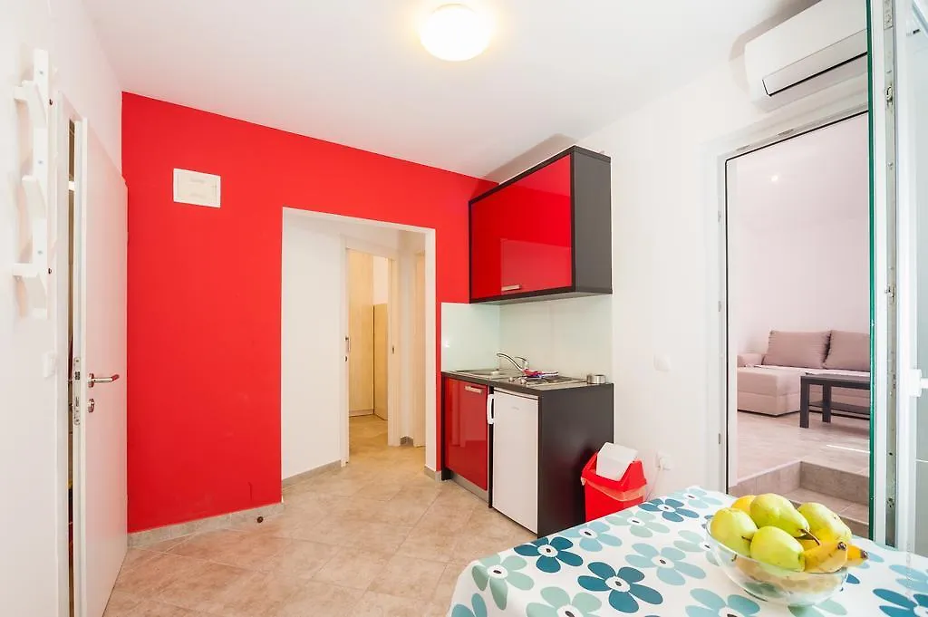 Ultima Apartments Povljana