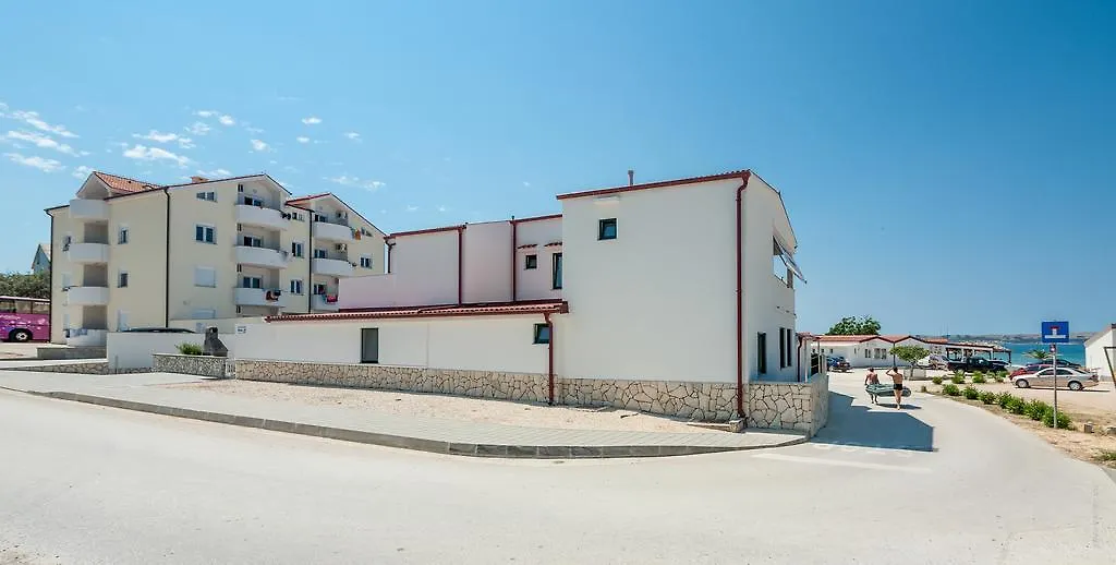 Ultima Apartments Povljana 0*,  Croatia