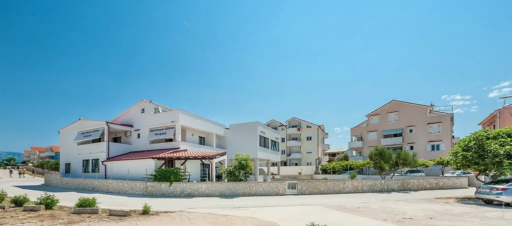 Ultima Apartments Povljana
