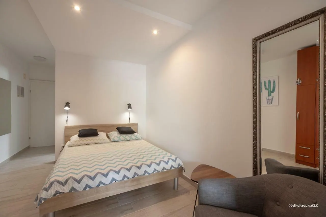 Ultima Apartments Povljana Croatia
