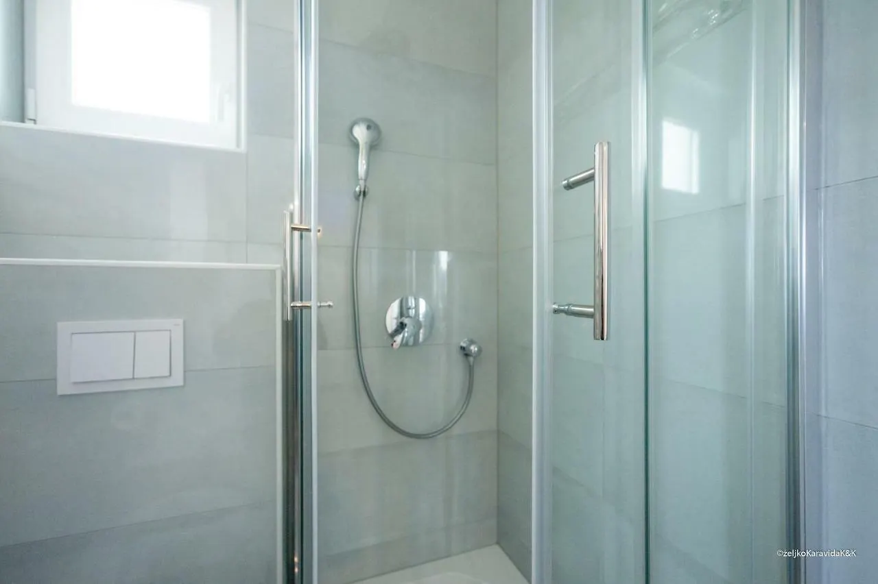 Ultima Apartments Povljana