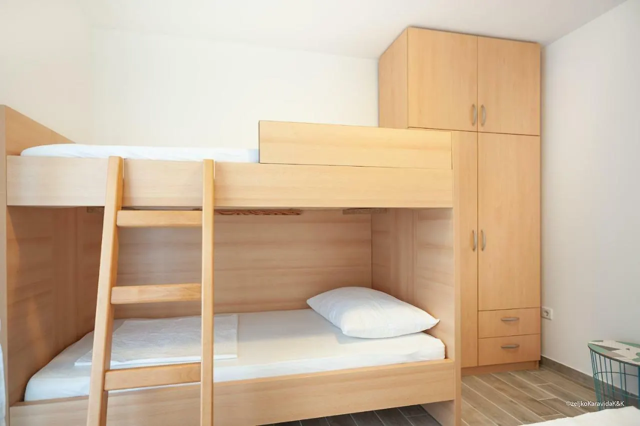Ultima Apartments Povljana