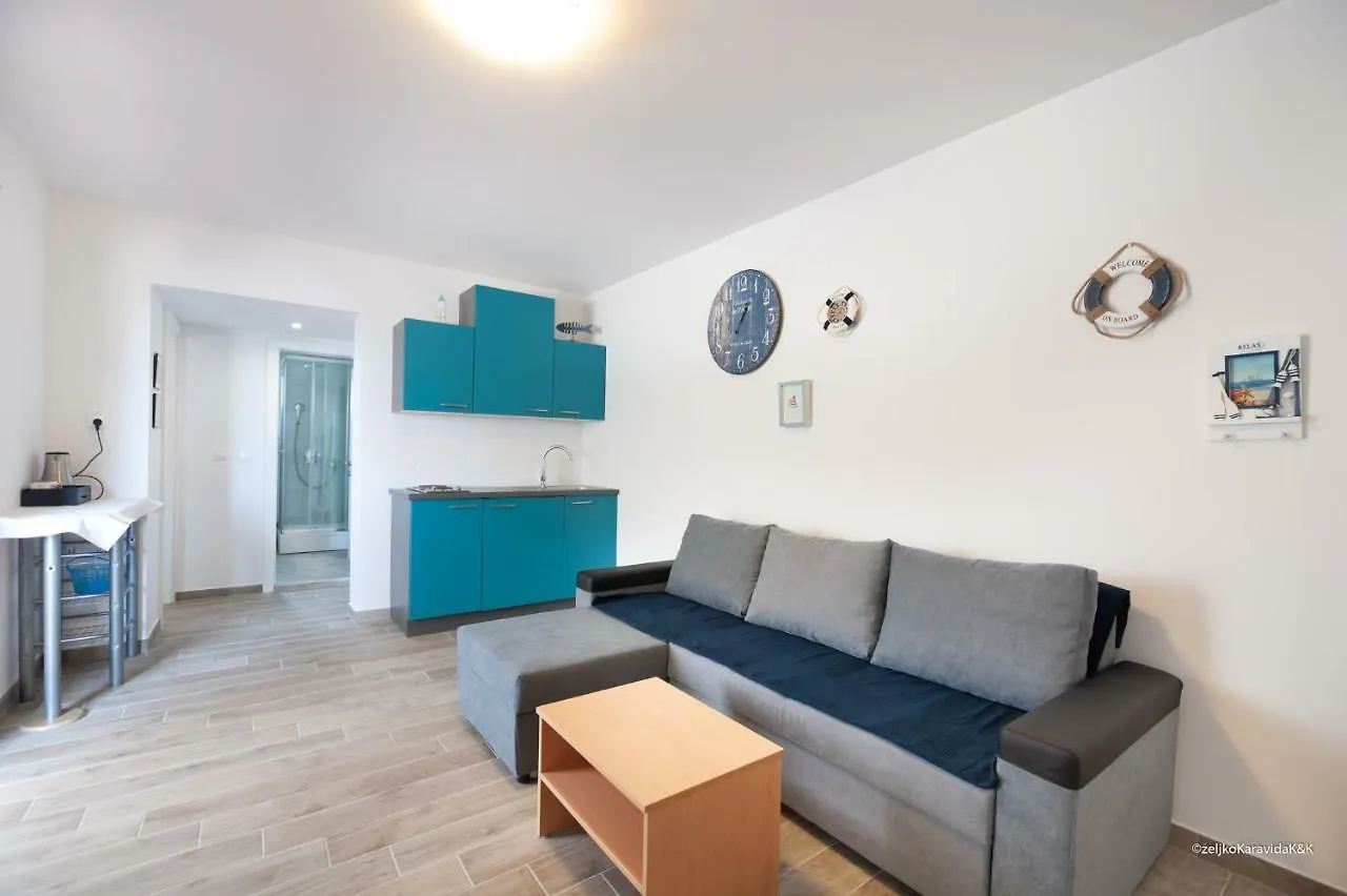 Ultima Apartments Povljana